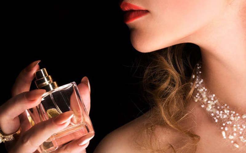 ماندگاری کدام عطر بیشتر است؟